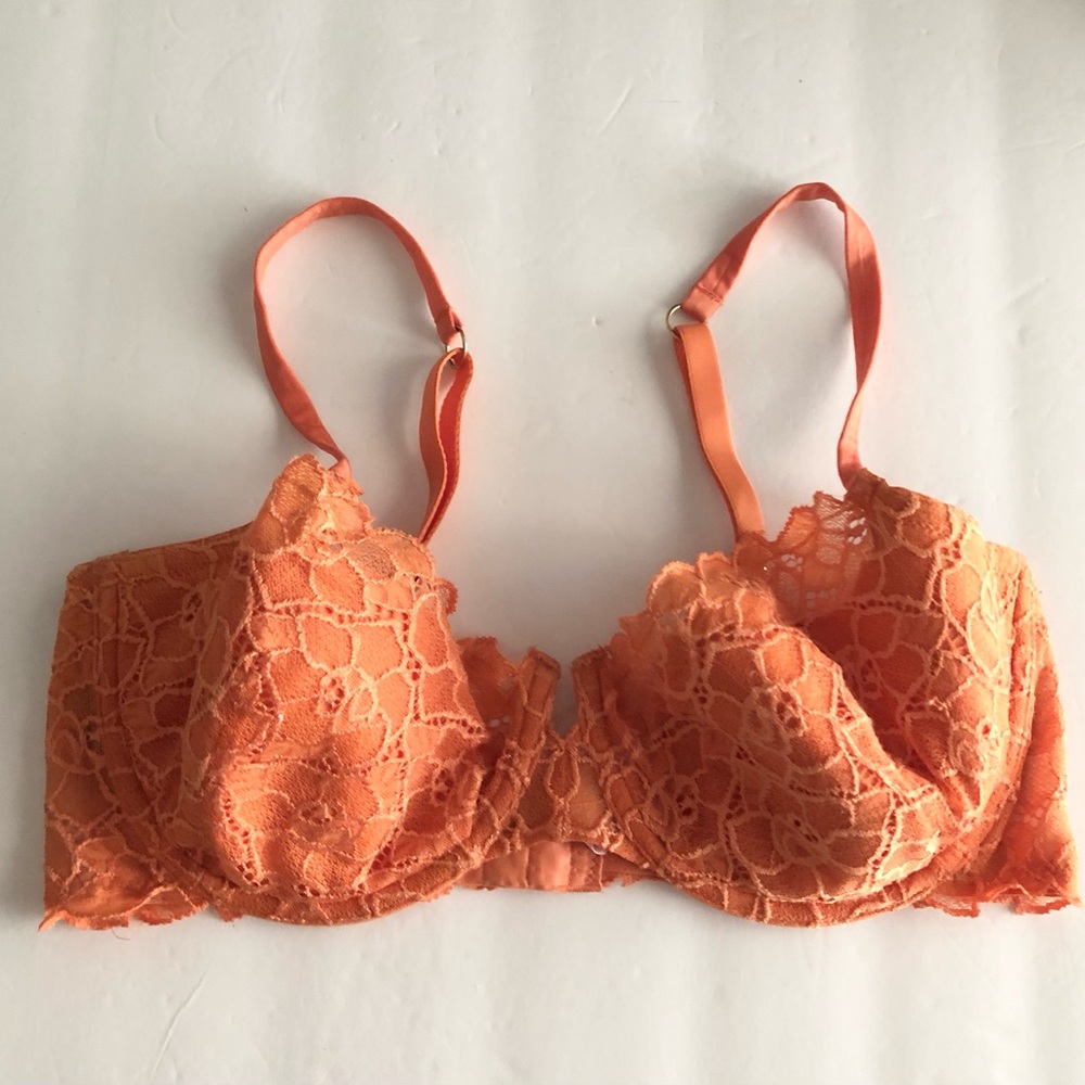 Victoria’s Secret Lace Push Up Balconette Bra 38D